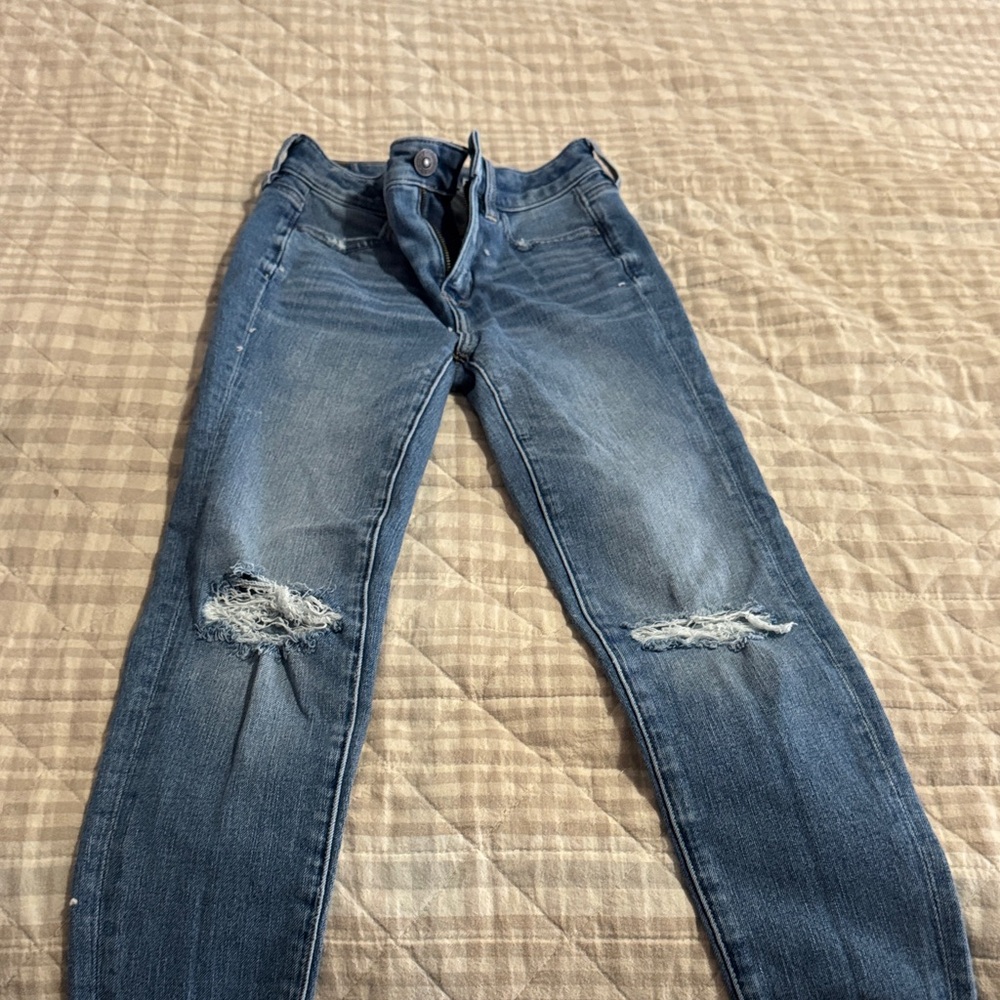 American Eagle Outfitters Light Blue Denim Jeans size 000 short